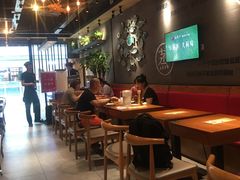大堂-渝是乎酸菜鱼(龙旗购物中心店)