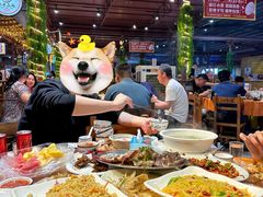 -三亚火车头万人海鲜广场