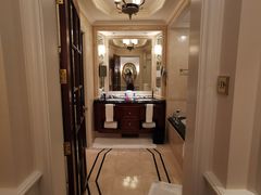 -广州富力丽思卡尔顿酒店