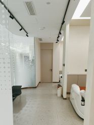 -碧莲盛·脱发养发中心