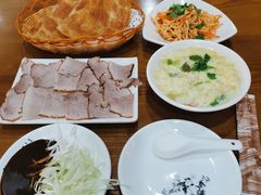 -李连贵熏肉大饼(中街盛京龙城店)