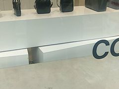 -川久保玲(大阪店)