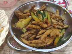 -江城燕子大排档(江汉路步行街店)