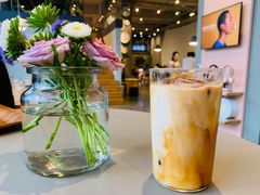 黑砖拿铁-dotcom coffee古点咖啡(致真大厦店)