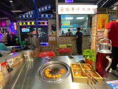 -马路牙子烧烤音乐酒馆(望京店)
