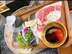 -何发发和牛烧肉·鳗鱼榴莲放题自助(乐峰广场店)