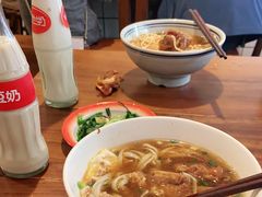-矮子粉店1985·长沙米粉(湘春路店)