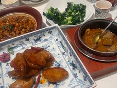 -千百味红餐厅·非遗江西菜(绿地双子塔总店)