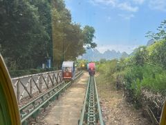 -漓江冠岩景区