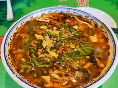 哨子面-令氏家外家周秦食府(高新店)