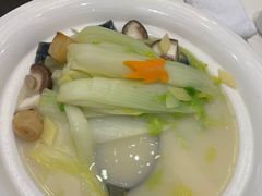 -万龙洲海鲜(大兴绿地缤纷城店)