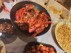 -巴厘龙虾·榜首油焖大虾(音乐学院·沿江酒馆店)