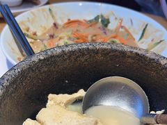-关东小磨东北菜(上海长风大悦城店)