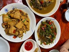 -芦茨金富饭庄·25年老字号·专做稻草鸡