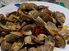 -休记光头香辣蟹干锅店(衣冠庙店)