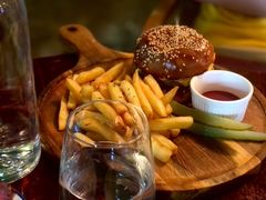 -羽深肉铺 Steak & Wine