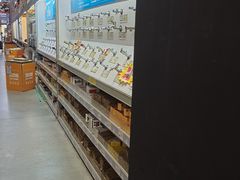 -百安居装修建材卖场(罗湖店)