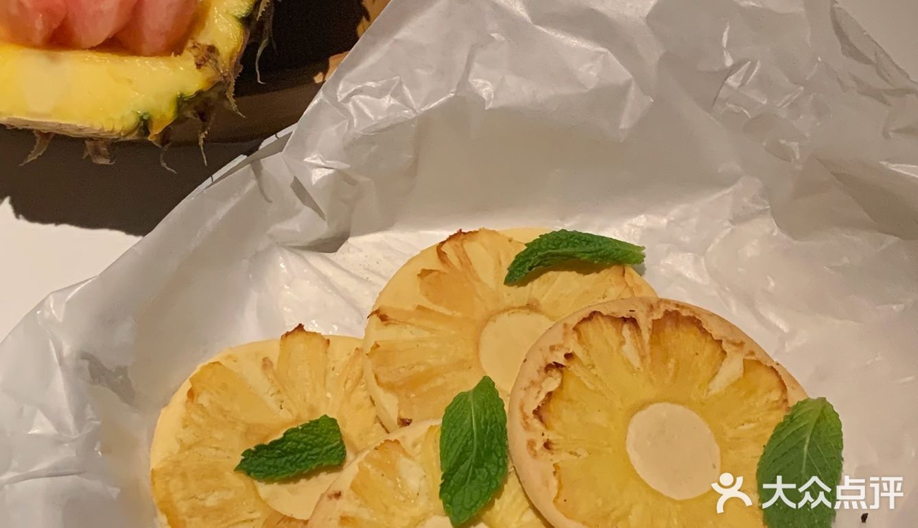 🍍终于在深圳吃到粉色菠萝啦‼️