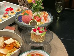 -蟹犇前•帝王蟹雪蟹(陆家嘴店)