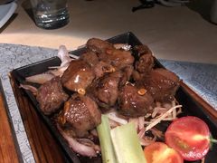 -穹六人间 people 6(岳阳路店)