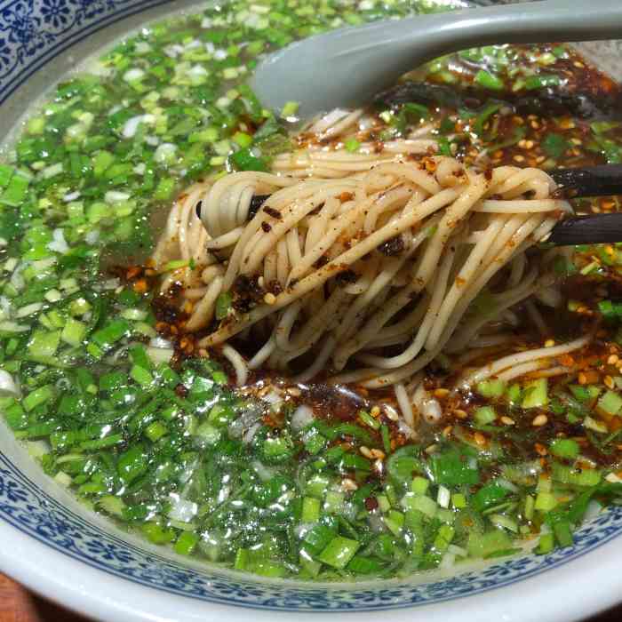 河西九叶阁牛肉面-"图片没拍,面条水平跟路边兰州拉面的差不多.