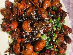-巴厘龙虾·榜首油焖大虾(音乐学院·沿江酒馆店)
