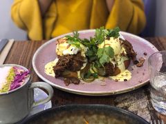 Cha&nbsp;Siu&nbsp;Pulled&nbsp;Pork&nbsp;Egg&nbsp;Benny-FLOVIE FLORIST CAFE