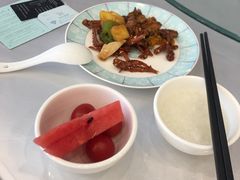 -南宁世纪君悦大酒店(青秀万达滨湖路地铁站店)