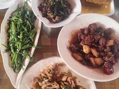 -隔壁老王·家常云南菜(花巷店)