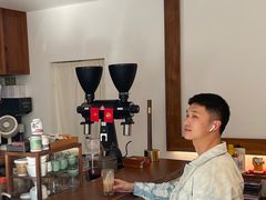 -Line来恩咖啡(石厦花园店)