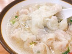 鲜肉小馄饨-小姜锅贴(凤凰街店)