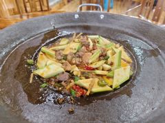 -卡拉农庄 正宗斗鸡肉