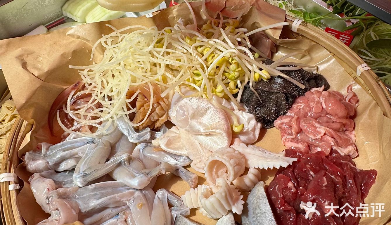 上海新开的……火锅界萨莉亚🥲🥲🥲。。。。