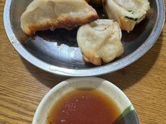 -黄阿姨锅贴大王(万航渡路店)