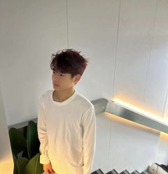 -茶发Salon·烫发染发理发