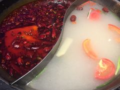 鸳鸯锅底-小牛海记潮汕牛肉店(永定路店)