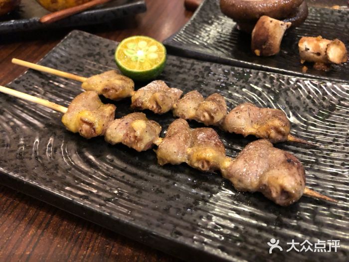 鸟屋·烧鸟串烧居酒屋(新世纪广场店)鸡心图片