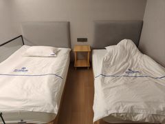 -云游电竞酒店(川师成龙校区店)