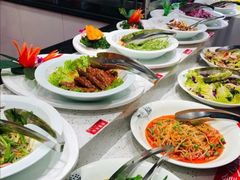 -佰烧海鲜烤肉火锅自助(世茂国际广场店)