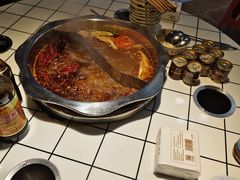 -鼎伙伙火锅串串·10年品牌传承(白象居总店)