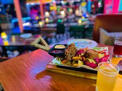 -Famous肥猫墨西哥音乐餐吧(五棵松华熙LIVE店)