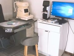 -宏宇眼镜蔡司依视路折扣店(兆佳眼镜城店)