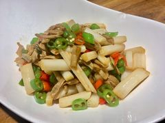 -费大厨辣椒炒肉(万家丽一店)