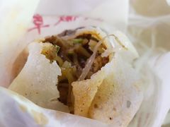 素卷馍加把子肉和卤蛋-安徽阜阳卷馍(西单店)