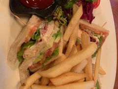 加州风情鸡胸俱乐部三明治-TIMEZONE8东八时区餐厅&酒吧(798店)