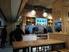 -万和春排骨砂锅米饭(新业广场店)
