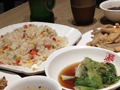 菠萝虾仁蛋炒饭-泰煌鸡·上海白斩鸡·鸡汤面(鹤庆店)