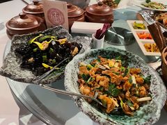 -彩云天云南餐厅