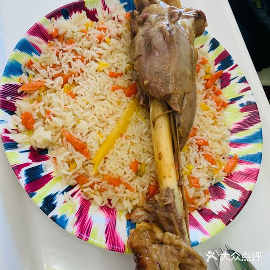 库尔班江抓饭(大修厂店)