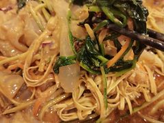 -闯关东东北农家菜(崂山石老人店)